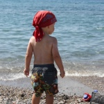 Lukas cool am Strand