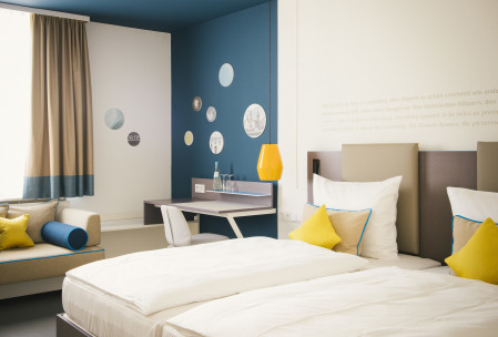 DELAVHE_Blue Room_lo (3)