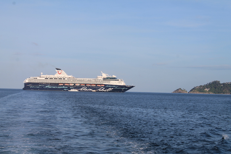 Mein Schiff 1